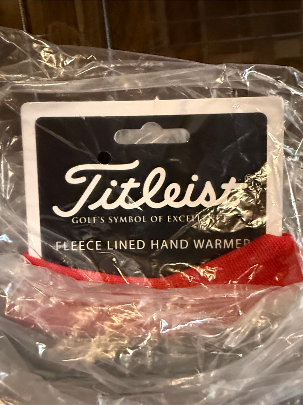 NWT Titleist Fleece Hand Warmer wrapped and sealed DISCONTINUED - Picture 2 of 4